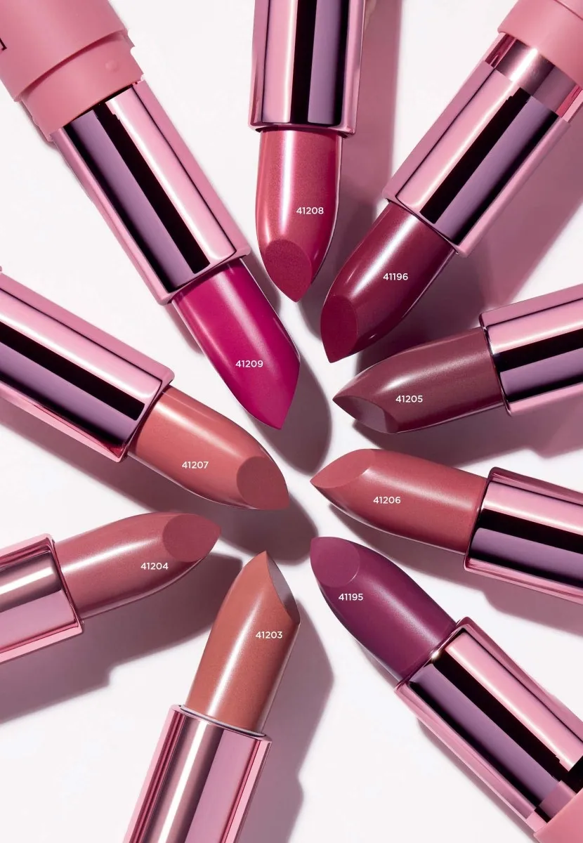 Love My Lips pomada eliksir, ton "Süýji karamel"